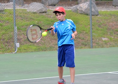boy-tennis