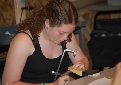 girl-woodmaking